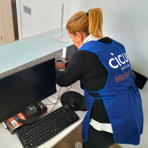 Limpieza de Oficinas en Almería, Cicue Facility Services